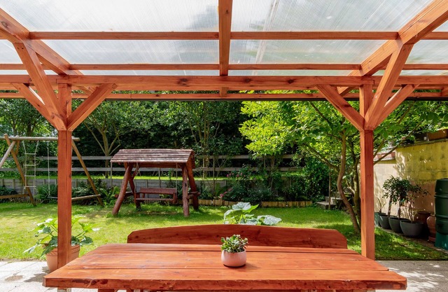 Sweet Apartment - 2 Bedrooms, Private Garden, Privacy Assured