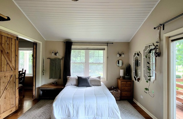 Sweet Riverside Ranch
