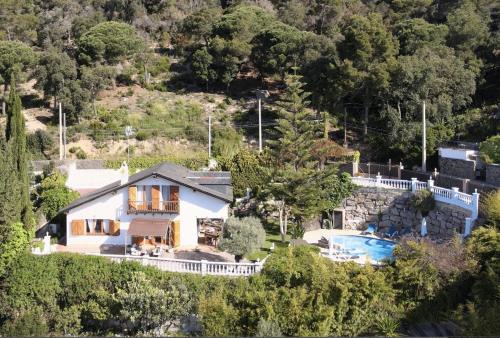 Swiss style villa near Barcelona 10min to beach