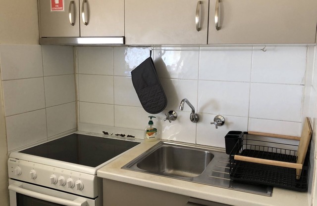 Sydney Olympic Park 1 Bedroom Bungalow half house, private entry, all yours