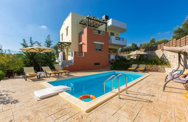 Sylvia Villa, Peaceful Ambience