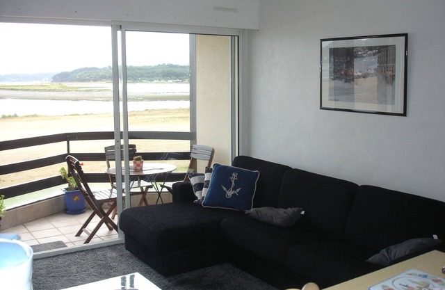 T1 apartment rental with sea view