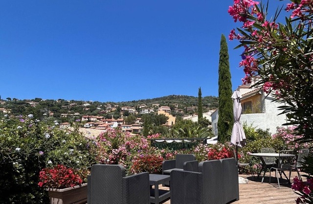 T2 apartment on the ground floor, Le Pin district (Bormes-les-Mimosas)