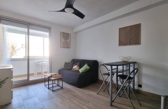 T2 beach apartment (100 meters from the beach)