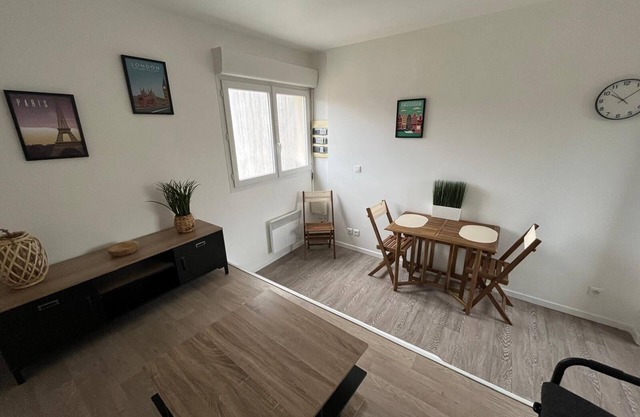 T2 fully renovated Angers near tramway