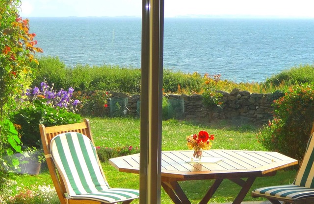 T2 southern Brittany beautiful sea view, calm, beach,