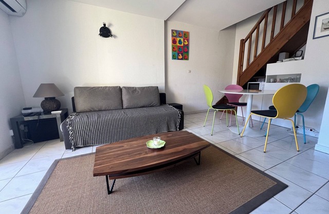 T3 DUPLEX apartment, reversible air conditioning, private parking