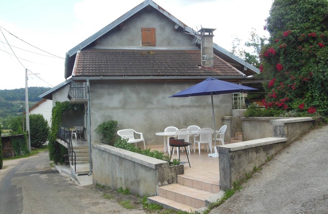 T3 house with terrace and balcony