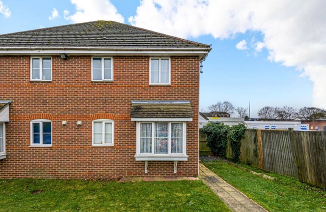 TakeOff House - Whole House Next To Heathrow Airport! Sleeps 5