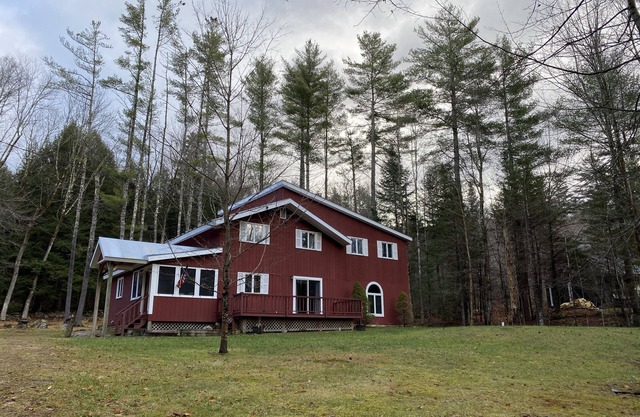 Tallwood Timber: a Family Friendly Ski House in Southern Vermont
