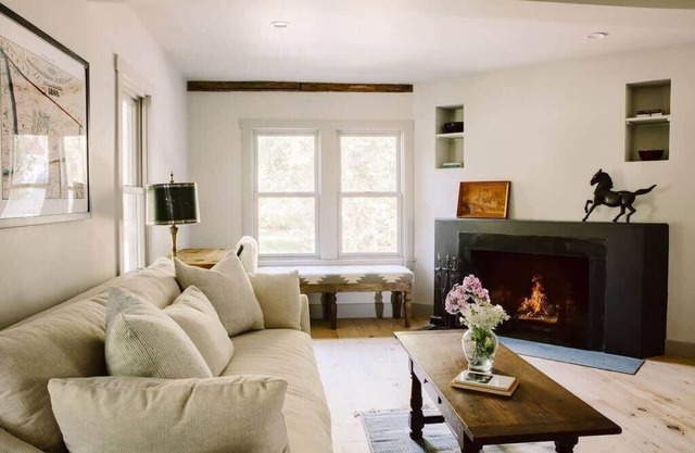 Tanner Farmhouse - Rural Cozy Escape