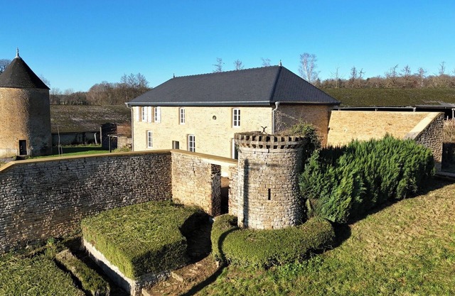 Tastefully renovated outbuilding at Château de Remehan