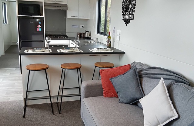 Taupo luxury Tiny House & Spa
