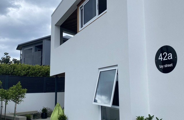 Tay Street Apartment