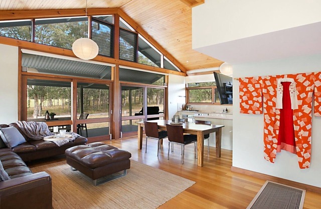 TEAHOUSE - THE VINTAGE HOLIDAY HOUSES