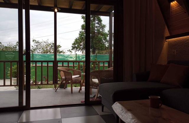 Tenora Suit Bungalov