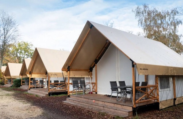 Tent lodge with airco, lakeside