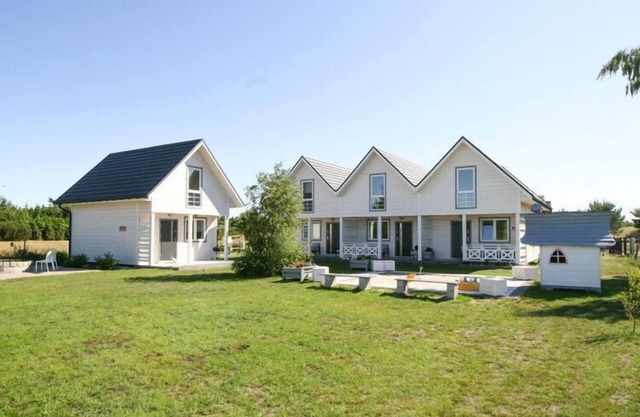 Terraced House near Baltic Sea and Golf Course