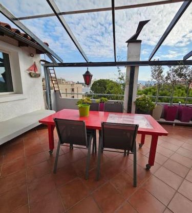 Terrazza 14, Family house in Elefsina