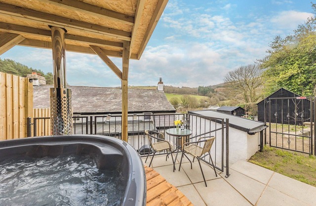 The Cottage At Number One