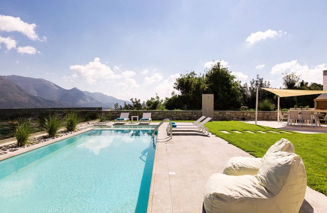 Thalmargia Villa II, Ground floor Villa, Ideal for Children, BBQ facilities