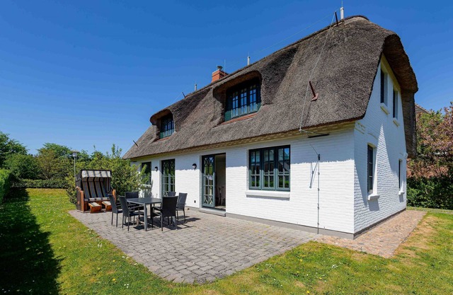 Thatch and sea