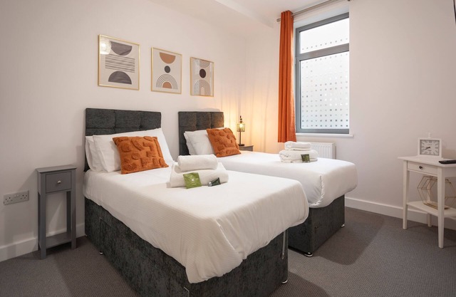 The Albany - Exclusive Apartment in the Heart of Redhill
