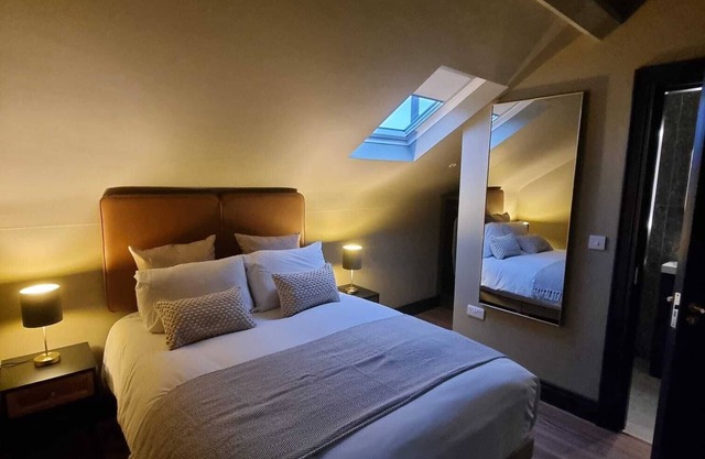 The Alliance - Ensuite Bedroom