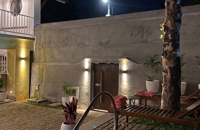 The Baron's Villa, a heritage villa with a private pool & 2 well appointed rooms