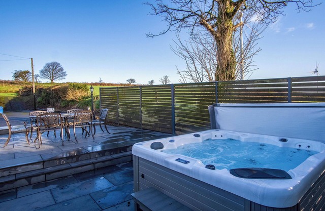 The Beacon - 3 Bed - Ludchurch