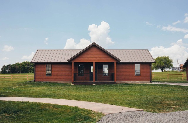 The Bear Cabin - Hidden Acres Cabins