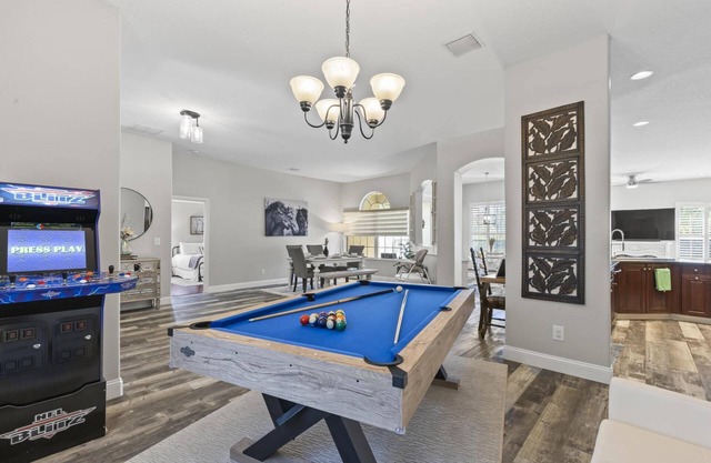 The Black Porcupine | Private Pool | Pool Table & Arcade | Large Home | Child Friendly | Palm Coast