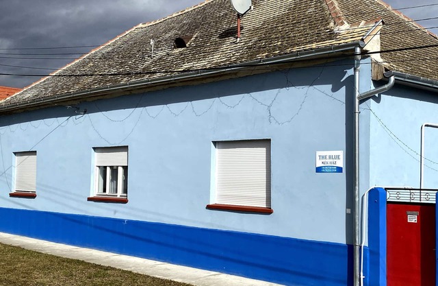 THE BLUE, guest house in southern Hungary