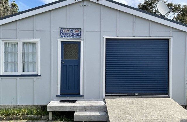 The Boat House Raglan
