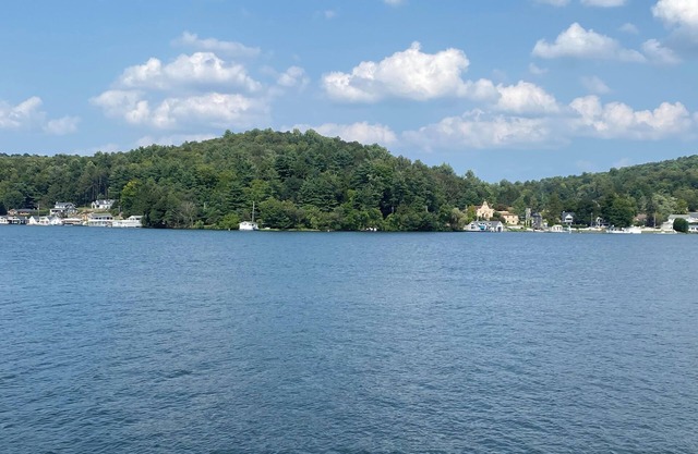 The Boathouse at Harveys Lake