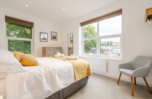 The Botanical Flat 1