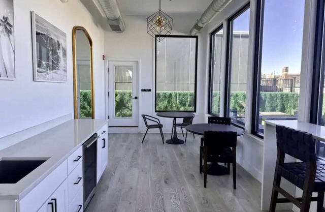 The Bow – Your Chic Urban Retreat in Fells Point, Baltimore!