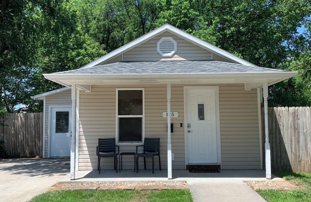 The Bungalow at WAFB/Knob Noster pet friendly