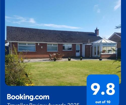The Burrow, a Spacious Bungalow in Heart of NI