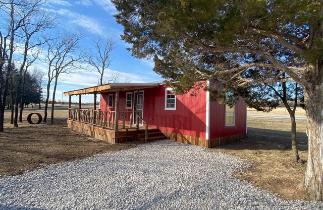 The Cabin by Bucksaw Marina, Truman Lake