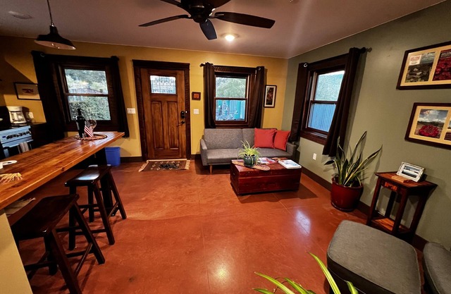 The Cactus Pad, A Destination Dwelling in Historic Old Town Cottonwood