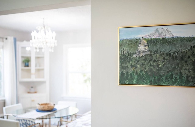 The Capitol House- Lovely Mid-century Boho retreat