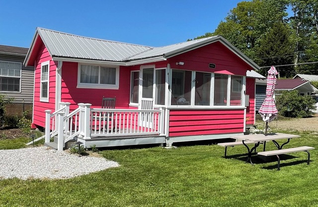 The Cardinal, a rustic lakefront cottage at The Pier at Canadohta Lake sleeps 5!