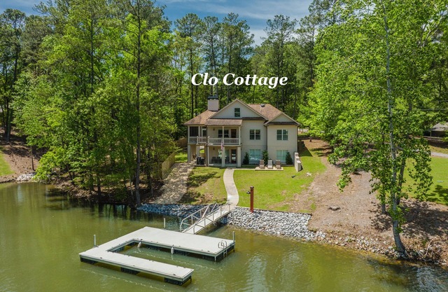 The Clo Cottage on Lake Martin