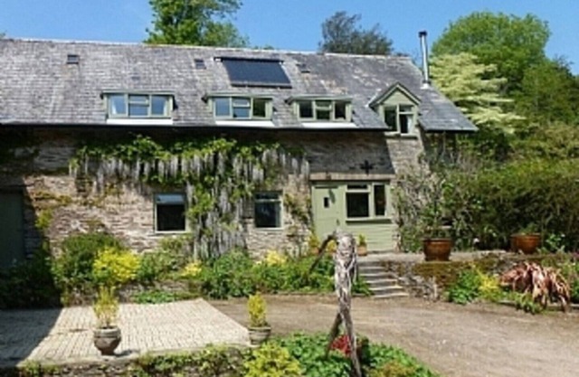 The Coach House Sleeps 6 (3 Bedrooms)