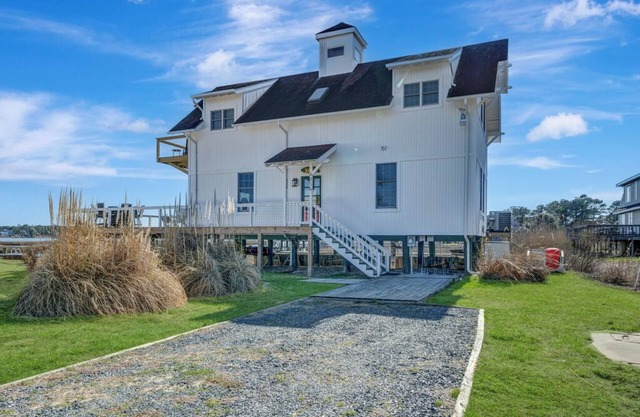 The Coastal Retreat you've been longing for!