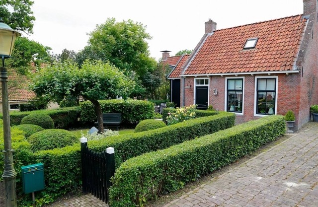 The detached mound house in the middle of our village in a quiet location