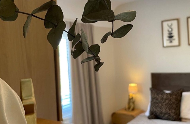 The Dooley, 3-Beds, Sleeps 6, Pet Friendly