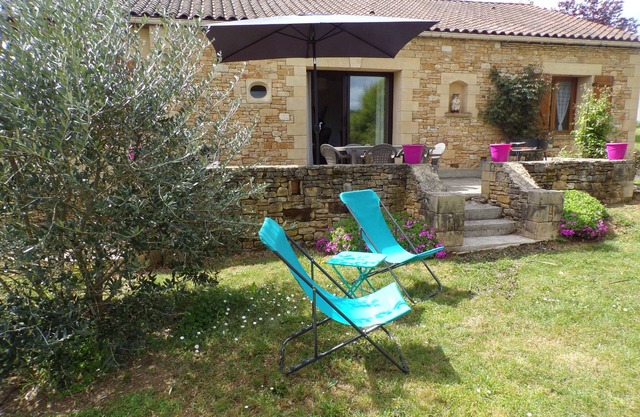 The Dordonia comfortable linen and wifi 8 km from Sarlat