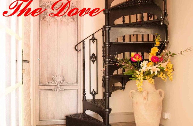 The DOVE 2 bedroom house at our "Songbird Sanctuary" near Chateau Chenonceau